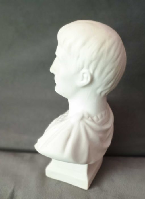Statueta bust : Traian    ;  Decebal   ( pentru colectionari )
