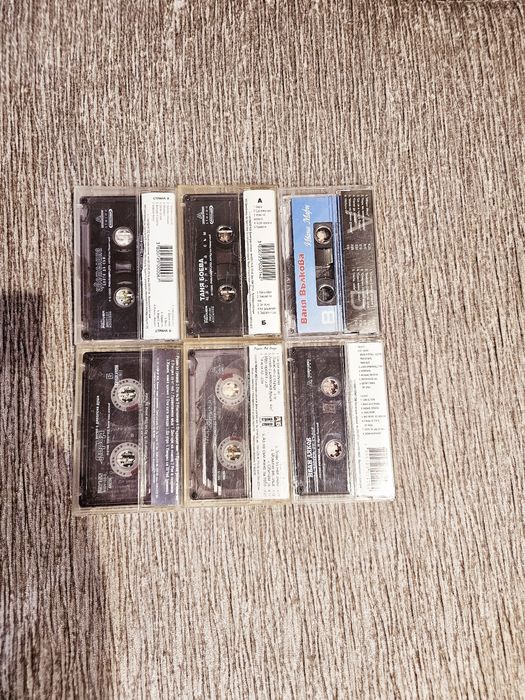 Поп-фолк касетки.