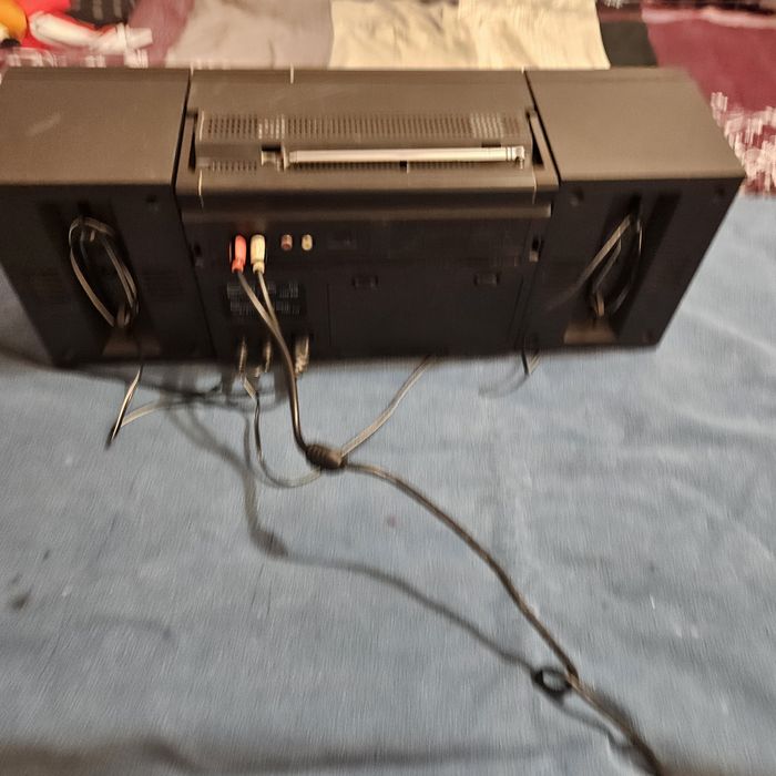 Radio casetofon  funcțional