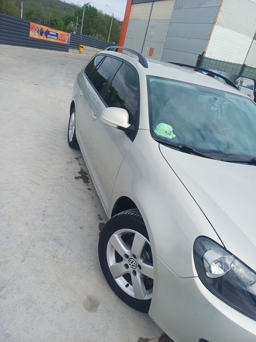 Vând Volkswagen Golf 6