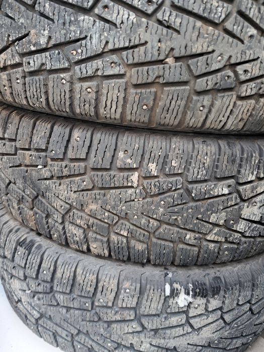 Продам резины размеры на фото