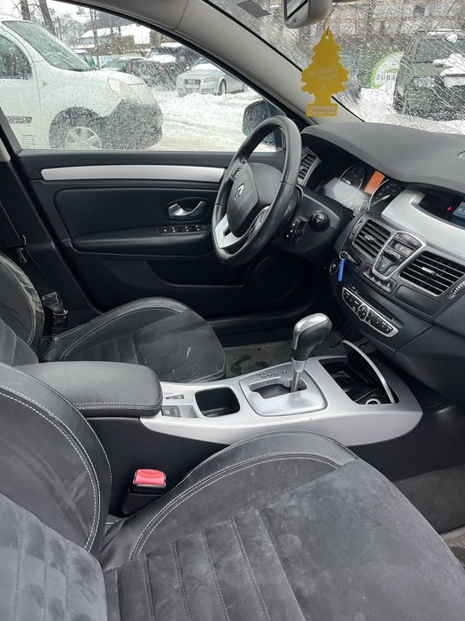 Renault Laguna  3  Automat 2.0 DCI 150 cp