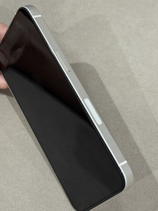 iPhone 13 белый б/у 128гб