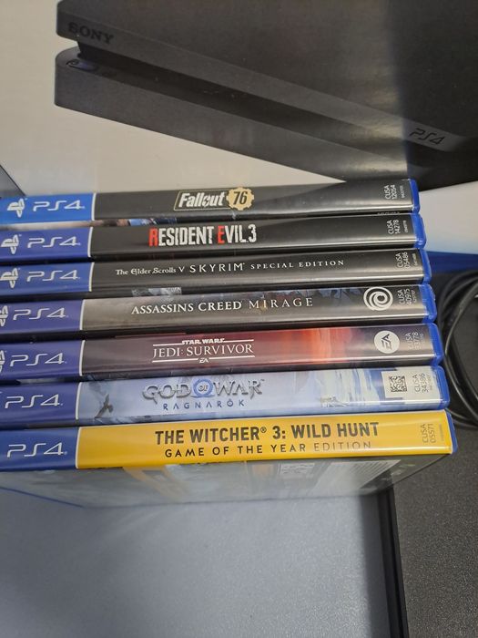 Playstation 4 Slim 500GB + 7 Игри
