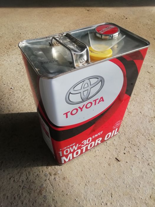 Моторное масло TOYOTA