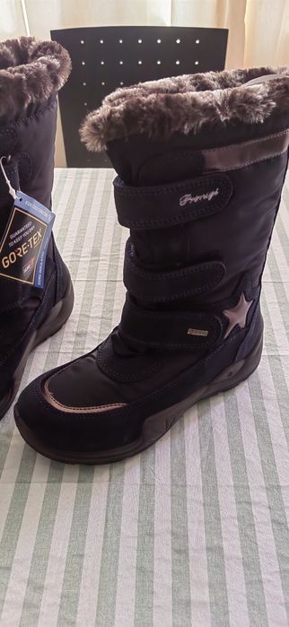 Ботуши Primigi Gore tex чисто нови