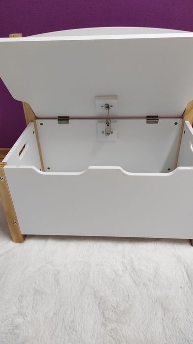 Детска пейка с ракла от MDF и дърво