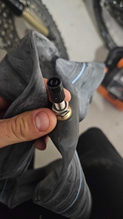 Вътрешна гума за Surron 19'