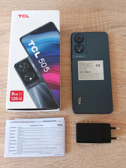 Нов смалтфон TCL 505