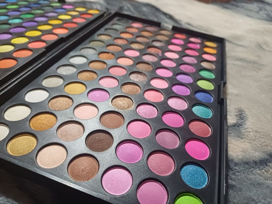 Голяма палитра сенки