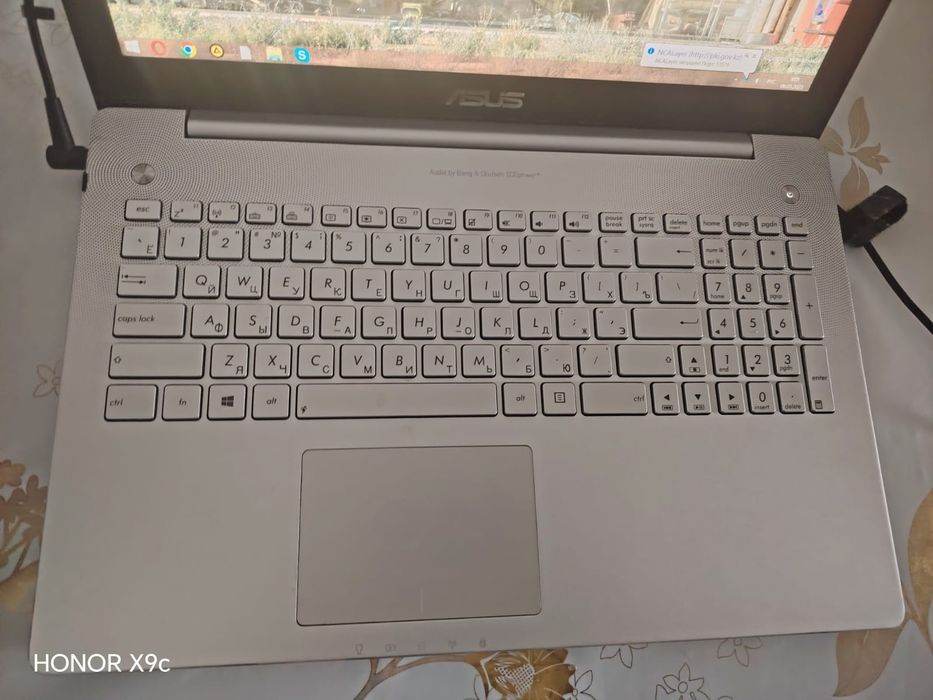 Ноутбук сатылады бағасын келісеміз срочна