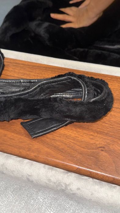 Продам женскую шубу