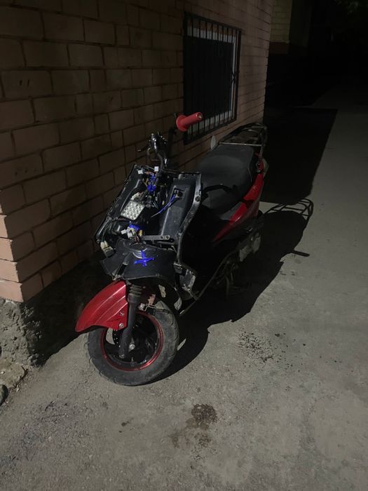 Продам скутер м8