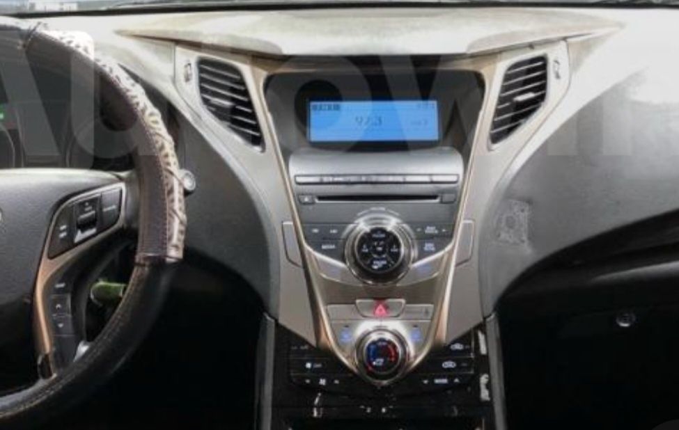 Магнитола от Hyundai Grandeur Azera в полном комплекте с рамкой