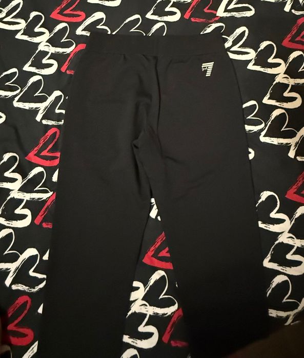 Чисто нови долнища Armani