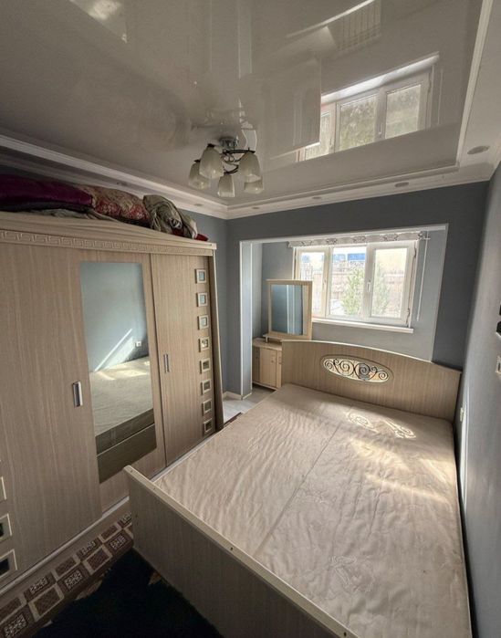 Юнусабад 6 квартал. Продается квартира 2/4/4