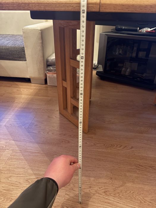 Масивни маси и столове