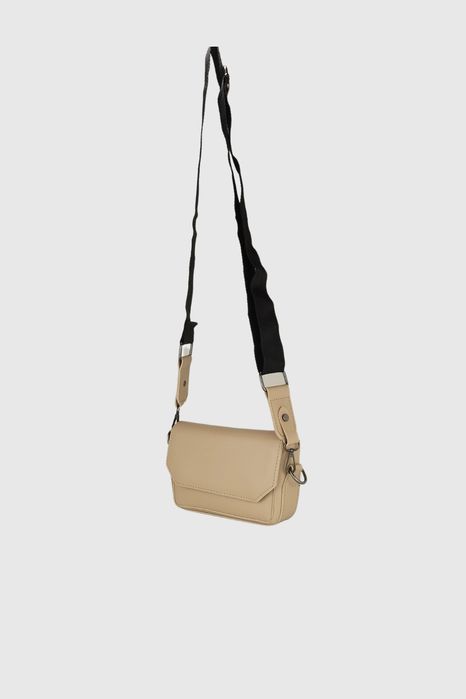 НОВО! ЛИКВИДАЦИЯ! Мини дамска чанта в бежово