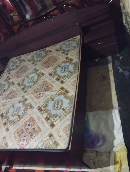 Spalne sotiladi srochniga