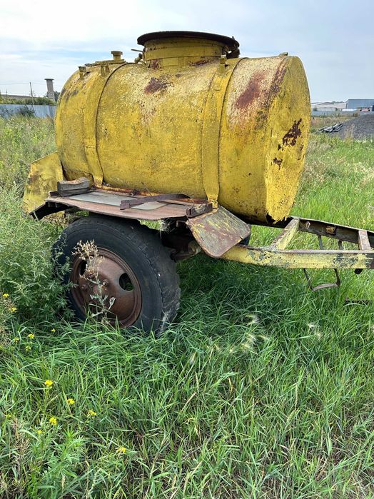 Емкость под квас , воду , молоко