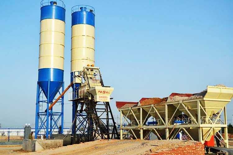 Бетонный завод HZS 90 (1.5 куб ленточный)