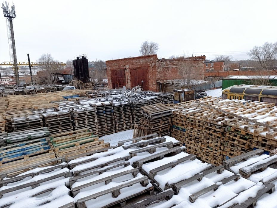 Поддоны принимаем 1400тг