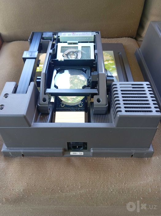 Прожектор  3М М-2010 Overhead Projector