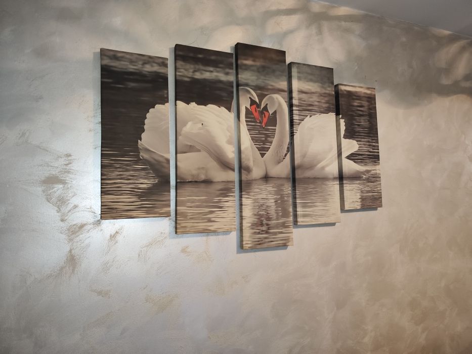 Картина с лебеди