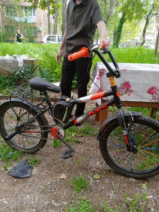 Продается детский велосипед и самокат