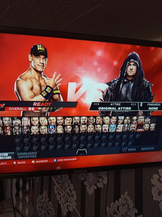 Xbox 360 și accesorii.