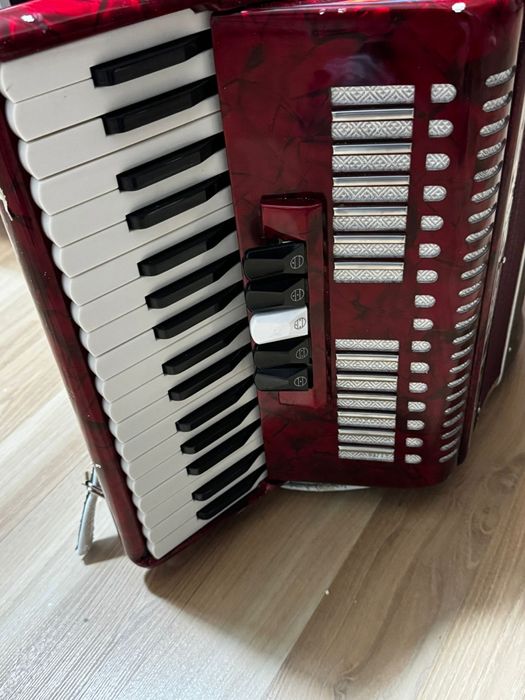 Acordeon Bijuterie Mauer Nou