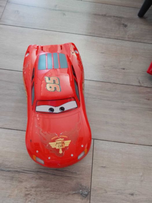 Маркови детски играчки Dickie (камиони и колички и др.)