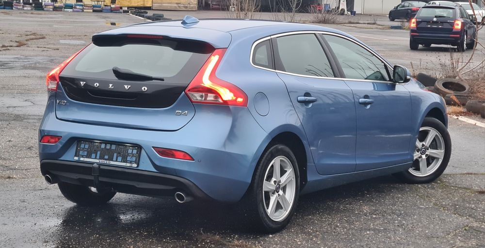 Volvo V40 - D4 2015 * 2.0 Diesel 190 CP * Navi * Piele * Memorii