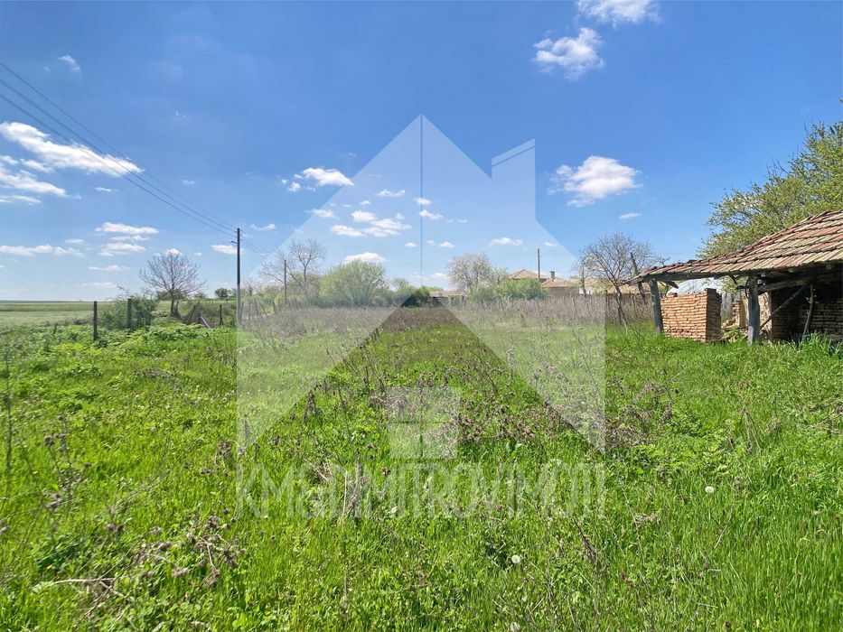 Продава се Къща в с. Изворник, Област Варна - 72 кв.м за 125 €/кв.м - Снимка #13