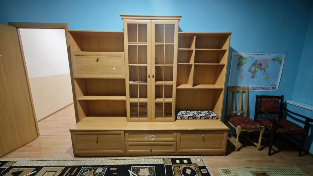 Бесплатно отдам стенку
