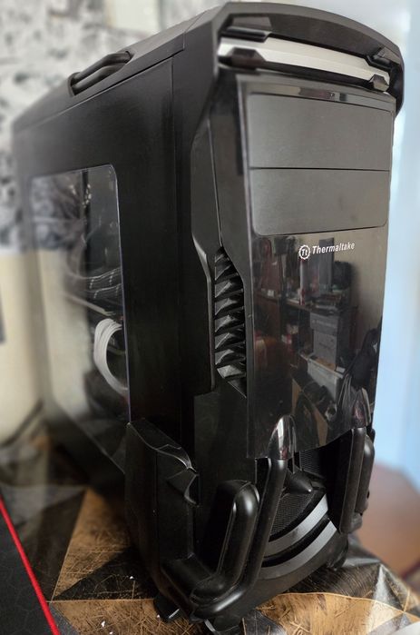 Кутия за геймърски компютър Thermaltake Versa N24