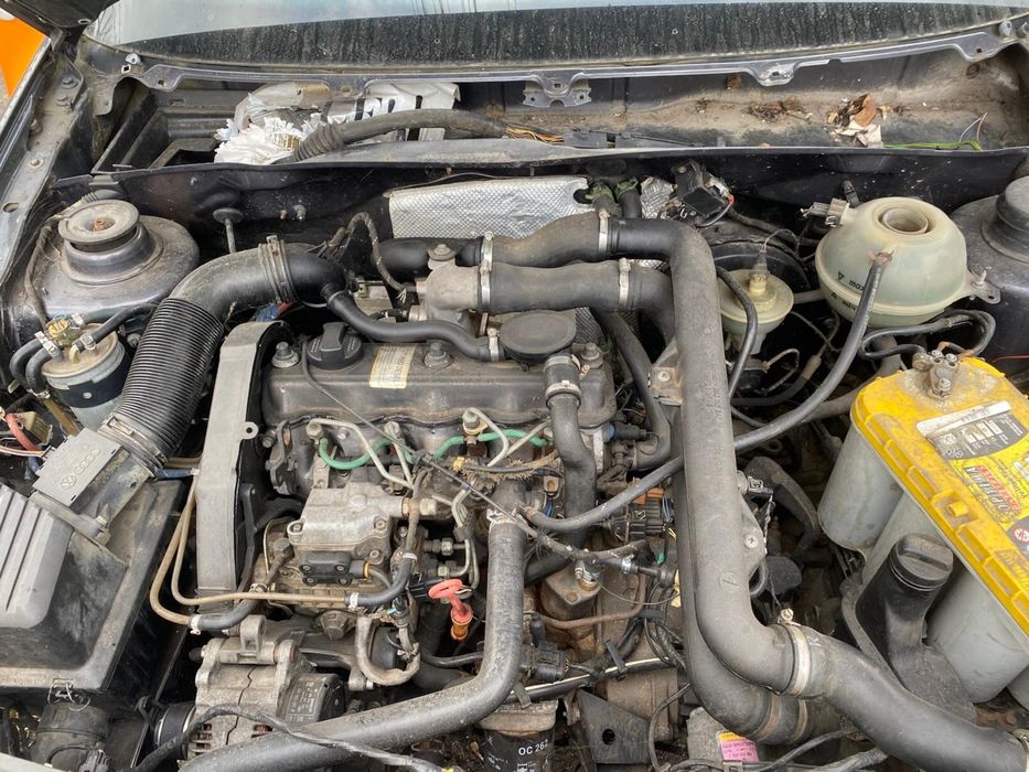 Dezmembrez wv vento 1.9 tdi