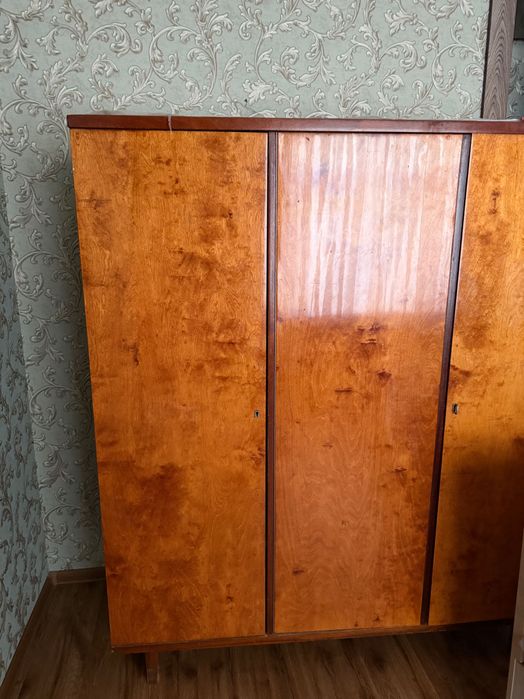 Старый мебель для дома