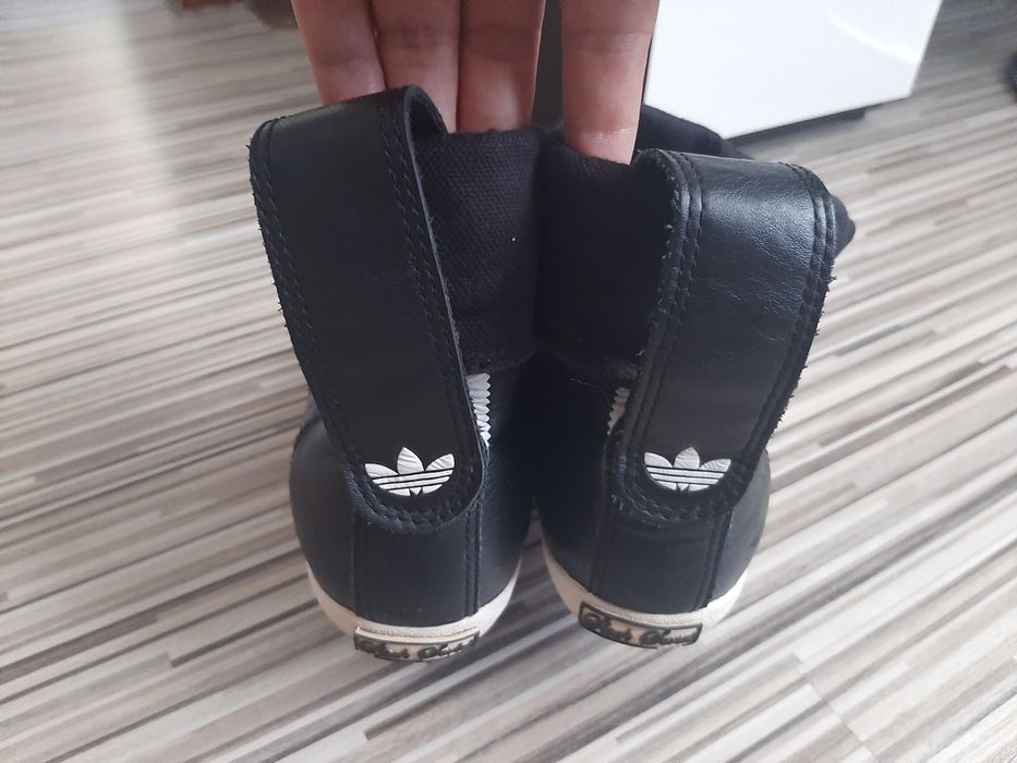 Adidas piele mărime 38 (uk5)