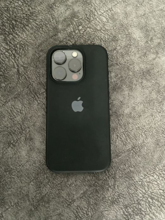 Iphone 15 pro stare C