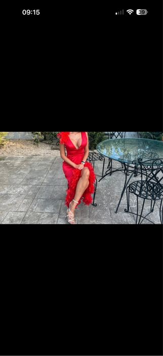 Rochie de seara cu pene rosie S