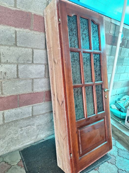 Продам двери межкомнатные