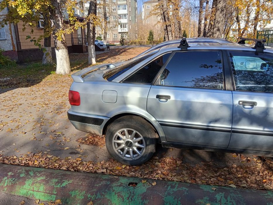 Продам машину Ауди б4