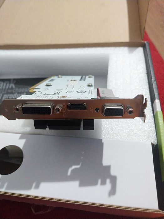 Placă video MSI GeForce GT 730 – foarte bine întreținută