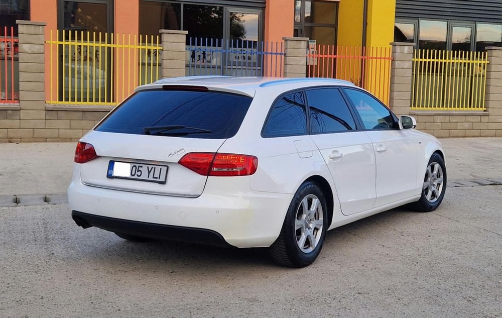 Audi A 4 S-line 2.0 Diesel automat an 2011 euro 5 inmatriculat unic proprietar acte la zi fiscal pe loc