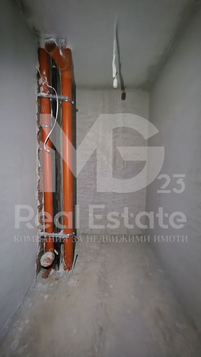 Тристаен пред Акт 16 до Медицински Център Света Анна!