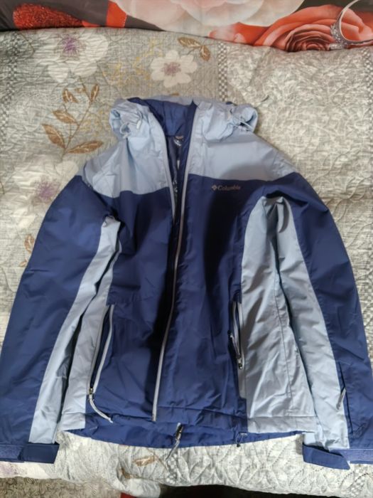 Куртки демисезонные.