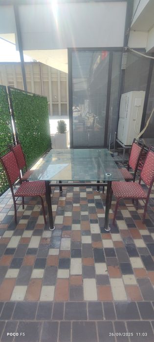 Stol va stullar sotiladi