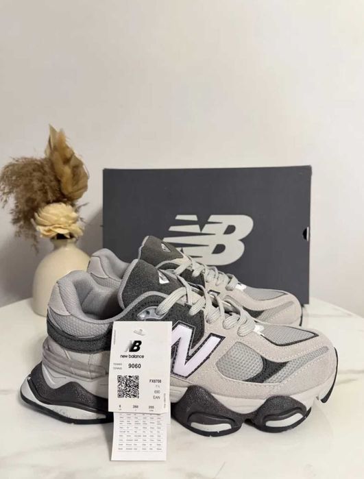 Adidasi NewBalance 9060
