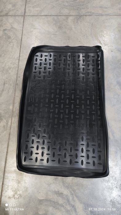 Коврик в багажник Skoda Yeti